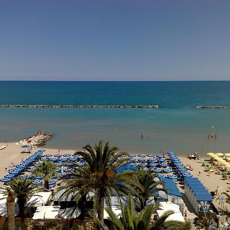 Residence Mareamare Grottammare Bagian luar foto