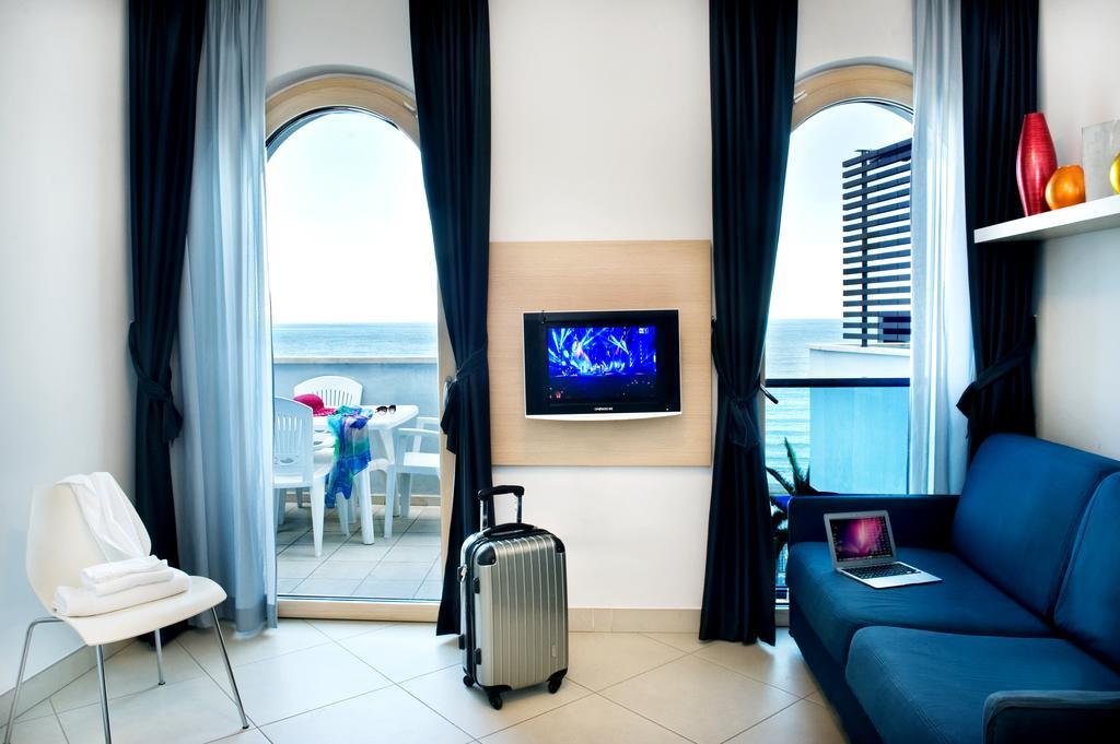 Residence Mareamare Grottammare Bagian luar foto